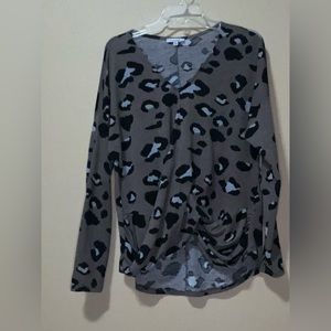 Twist front sweater, V-neck